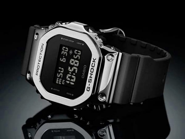 Наручные часы Casio GM-5600-1ER фото 3