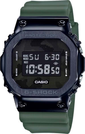 Наручные часы Casio GM-5600B-3ER